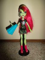 Monster High Venus Mc Flytrap BDF09 Sachsen - Frohburg Vorschau