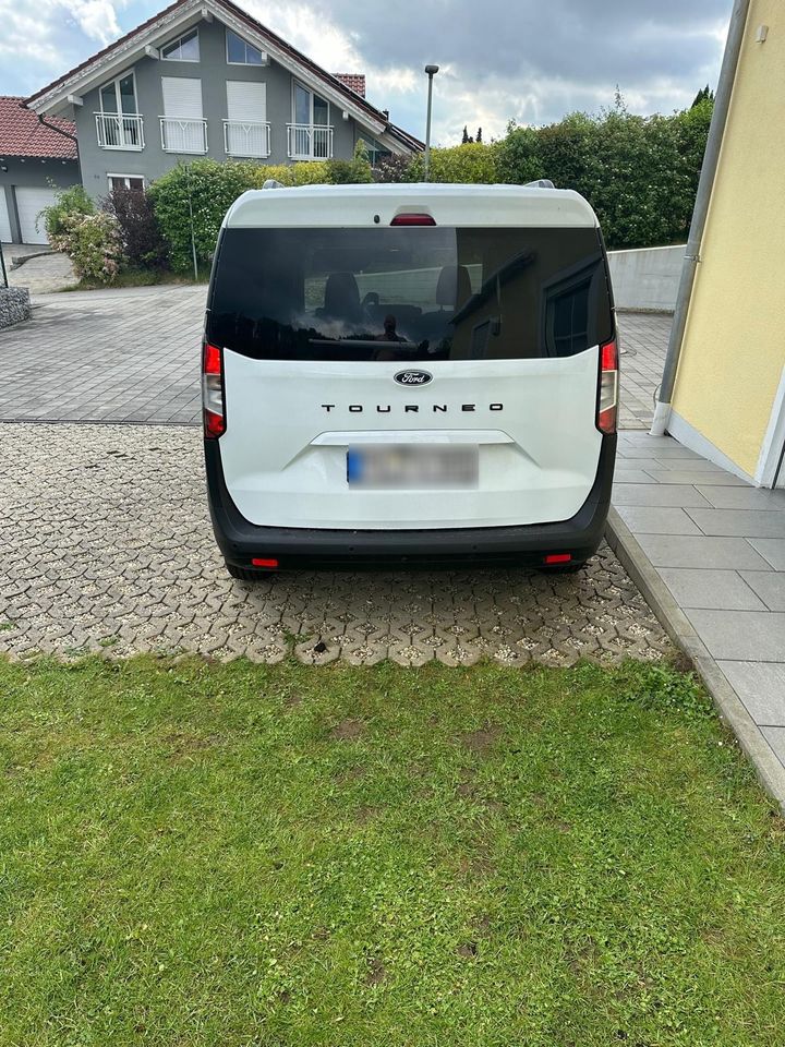 Ford Tourneo Courier in Aldersbach