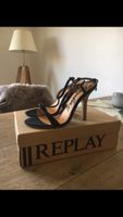 Replay High Heels Elberfeld - Elberfeld-West Vorschau