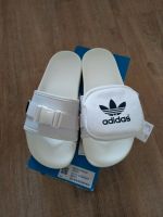 Adidas adilette Pouchylette neu Größe 39 Badelatschen Baden-Württemberg - Kirchentellinsfurt Vorschau