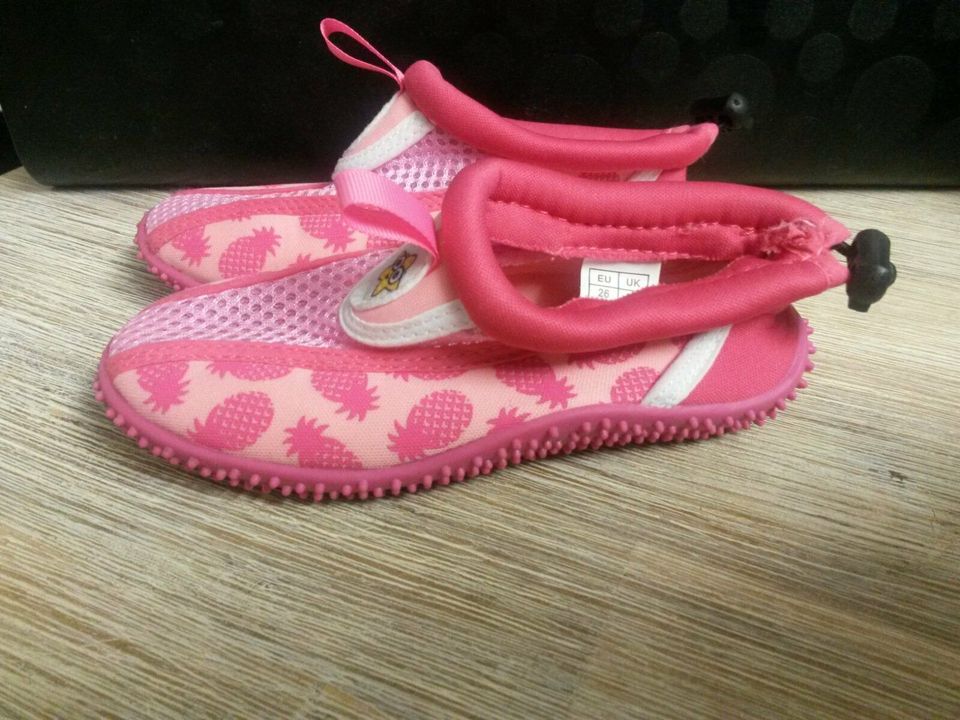 LUPILU Badeschuhe, Schwimmschuhe Gr. 26 Mädchen in Hamburg