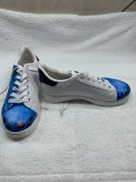 Sneaker handbemalt  aus Italien,Neu !!!! Gr.38 Nordrhein-Westfalen - Düren Vorschau