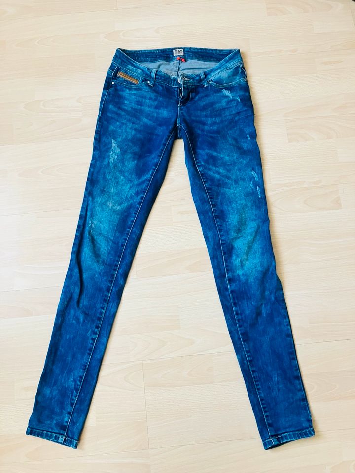 Only Jeans Gr. 26 in Müllrose