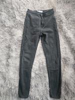 Jeans Bershka schwarz Gr. 36 Niedersachsen - Salzgitter Vorschau