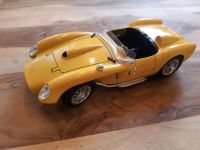 Burago Auto Ferrari Testa Rossa 1957 Gelb 1:18 Baden-Württemberg - Neuhausen Vorschau