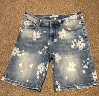 Red Button Jeansshorts mit Blumen in Gr.38 Niedersachsen - Vechta Vorschau