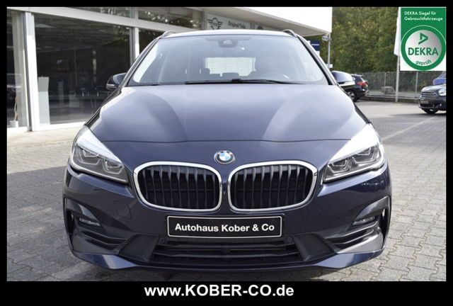 BMW 216d Active Tourer Advantage NAVI+PDC+SHZ+LED+LM in Dieburg