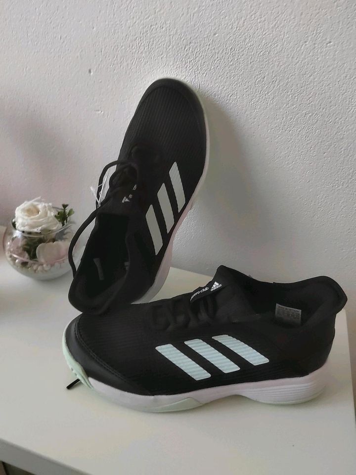 Adidas Turnschuhe Sportschuhe Sneakers gr 38 in Bremen