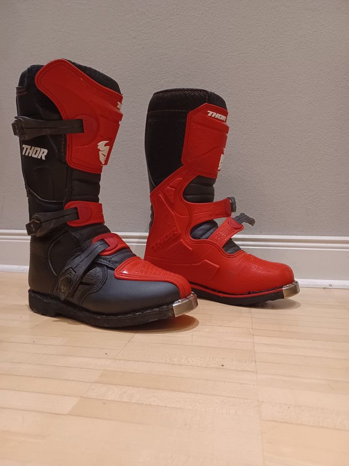 Enduro Motocross boots Größe 38 schwarz-rot in Rogätz
