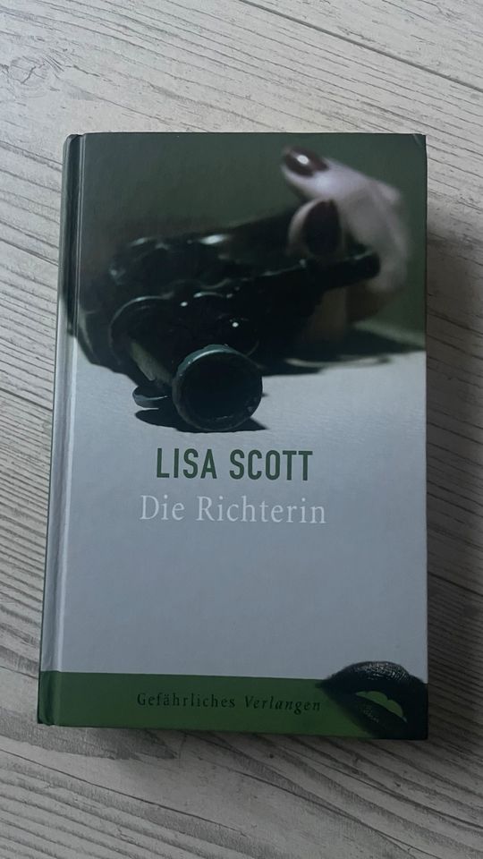Buch Die Richterin von Lisa Scott in Braunschweig