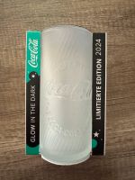 Coca Cola Glas( glow in the dark ) Niedersachsen - Aurich Vorschau