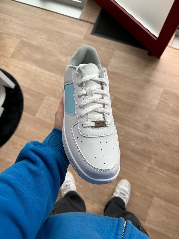 Pastel Blau Sneaker Herrenschuhe 44 NEU in Dülmen