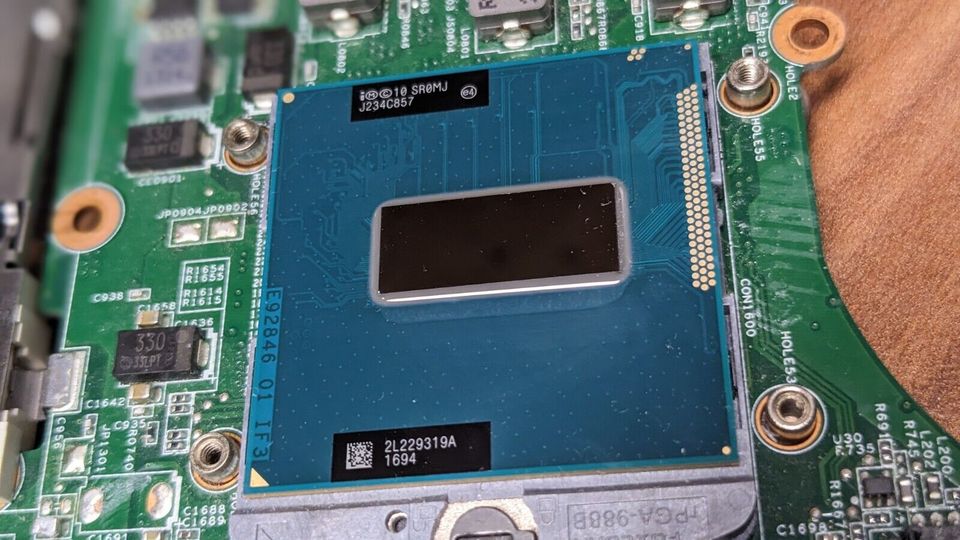 Intel i7-3820qm (4 Kerne / 8 Threads) 45W PGA988 in Bremen