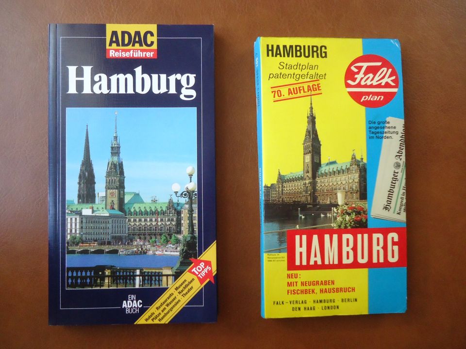 ADAC Reiseführer Hamburg und Falk-Stadtplan in Mauritz