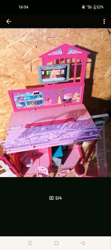 Barbie Traumhaus Glamhaus mit Zubehör in Bassum