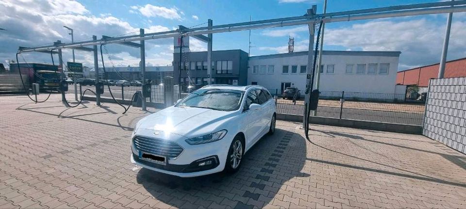 Mondeo Titanium Turnier AHK Navi in Zülpich