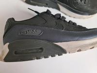 Air Max Nike Turnschuhe 38.5 Kr. München - Brunnthal Vorschau
