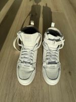 Weiße Schuhe von Puma, Größe 43 Niedersachsen - Langenhagen Vorschau