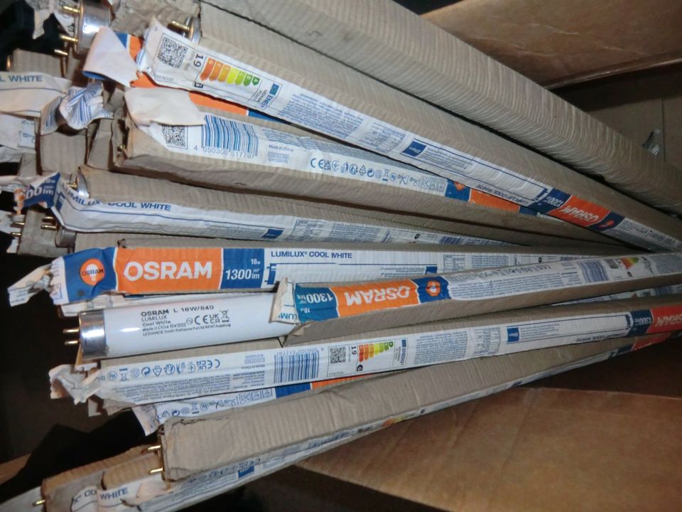 Osram Lumilux Cool White 18W 840 Leuchtstofflampe Röhre Neonröhre in Bochum