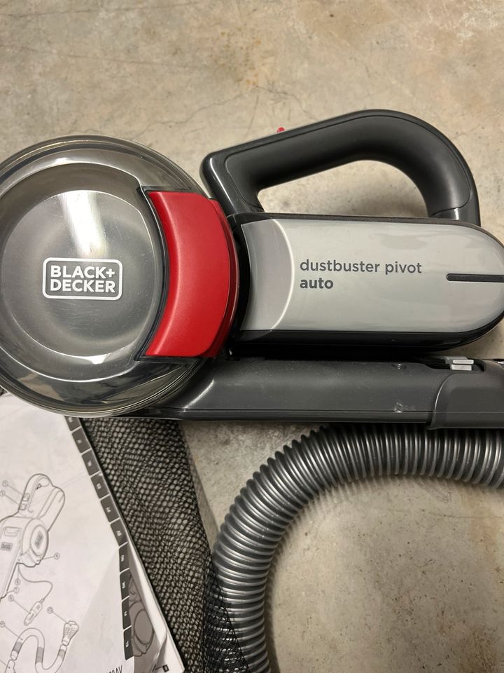 Black + Decker Auto-Handstaubsauger mit 12V Anschluss in Sachsen