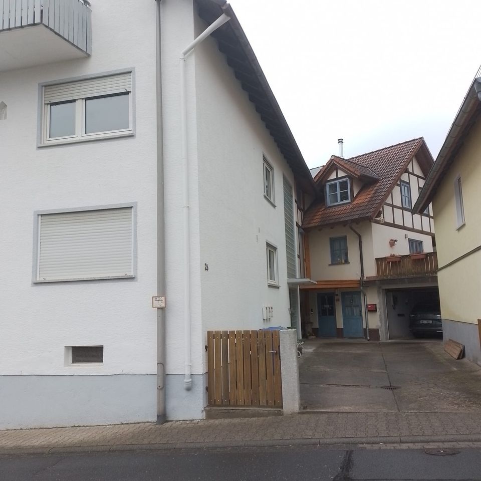 3 Zimmer, Küche, Tageslicht Bad, Kamin uvm. Hösbach zu vermieten in Hösbach