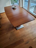 Moderner Esszimmertisch mit leichten Gebrauchsspuren Niedersachsen - Verden Vorschau