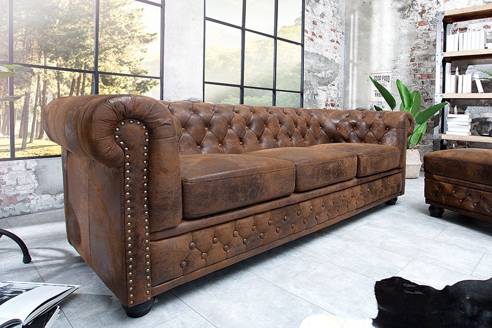 Chesterfield 3er Sofa 205cm antik braun Couch mit Knopfheftung und Federkern Riess-Ambiente in Halstenbek