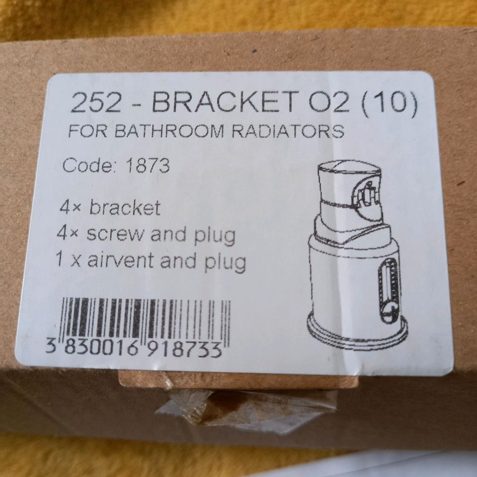 Heizkörperbefestigung 252 Bracket 2x in Witten