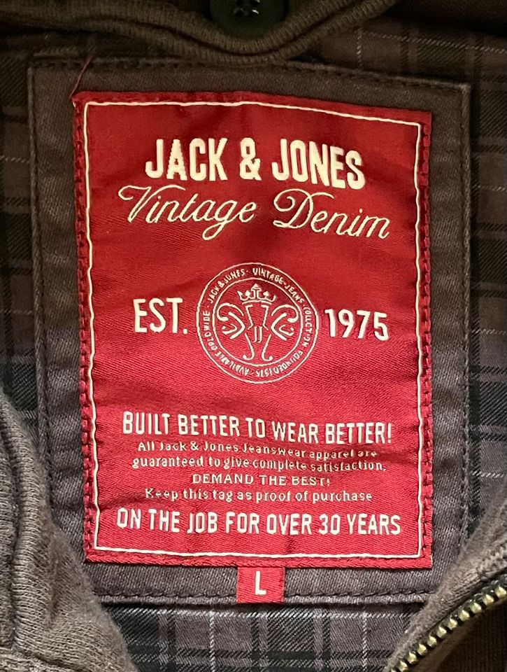 SEHR SCHÖNE JACK & JONES HERREN- JACKE GRÖßE L (52/54) *NEUWERTIG in Westoverledingen