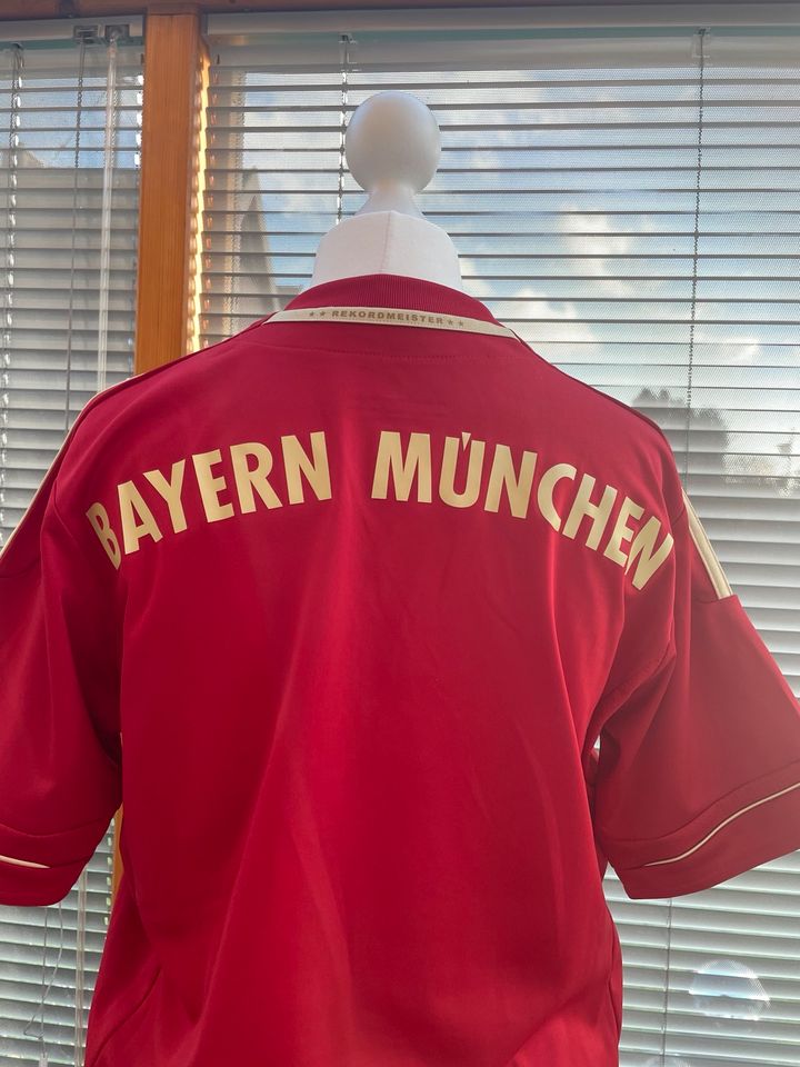 *Neues* Trikot FC Bayern München XS 164 in Friedberg