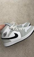 Nike Jordan 1 Mid Light Smoke grey black Hessen - Stockstadt Vorschau