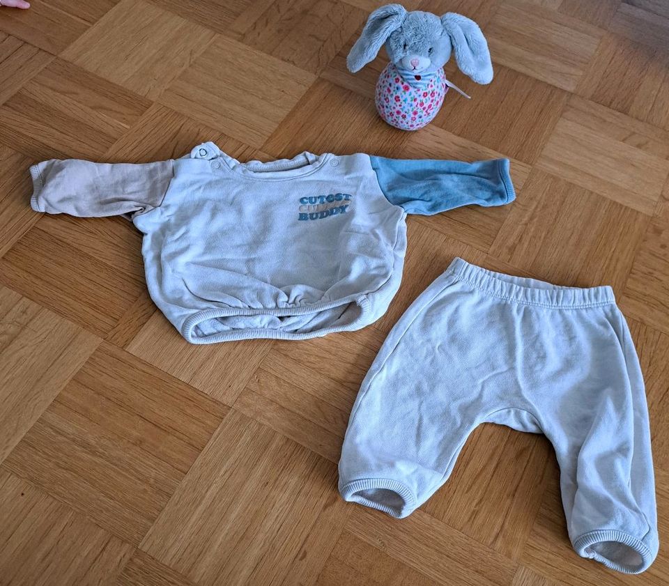 Set H&M 56 Pullover Hose Baby in München