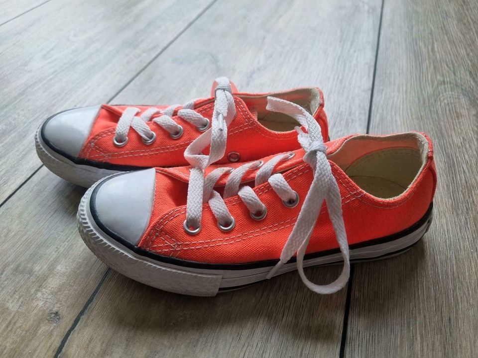 *wie neu * Converse All Star neon orange Gr. 28.5 in Ilsenburg (Harz)