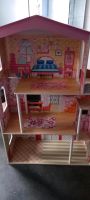 Puppenhaus aus Holz für Barbie's Bayern - Kleinostheim Vorschau
