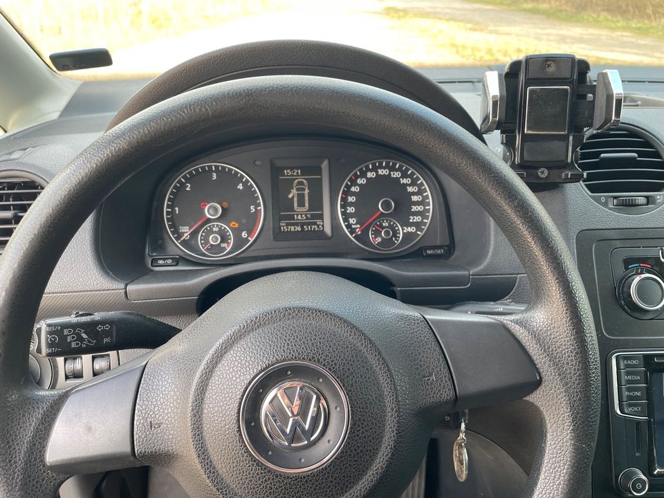 VW Caddy Maxi Tempomat / Leder / 18" / AHK in Strasburg 