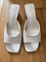 H&M Slipper Schuhe Sandalen weiß Gr. 40 Hochzeit Blockabsatz Baden-Württemberg - Filderstadt Vorschau