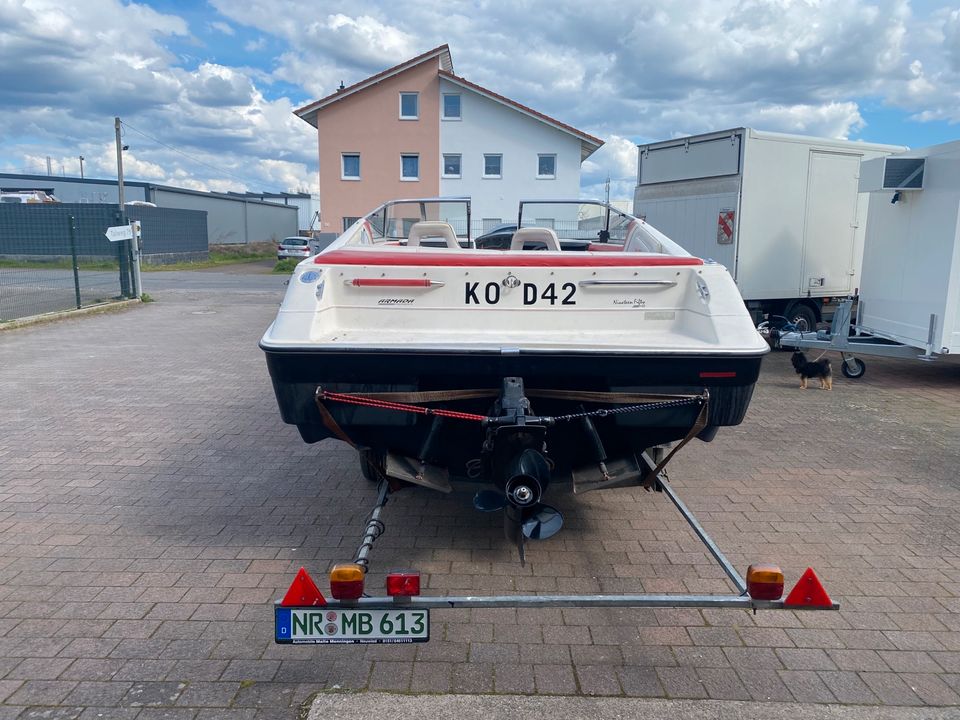 Sportboot 5,7 l Mercruiser Bowrider in Dernbach