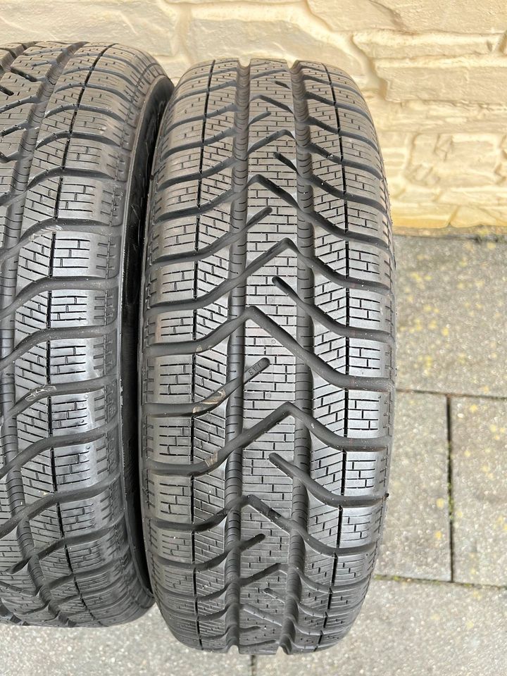 4x 175 65 R15 88H Winterreifen Pirelli 8mm DOT:2519 NP: 296€ in Meschede