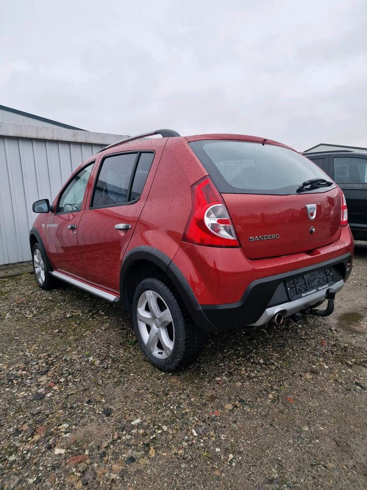 Dacia Sandero 1.6 Stepway TÜV NEU  AHK+Klima+Euro5 in Moormerland