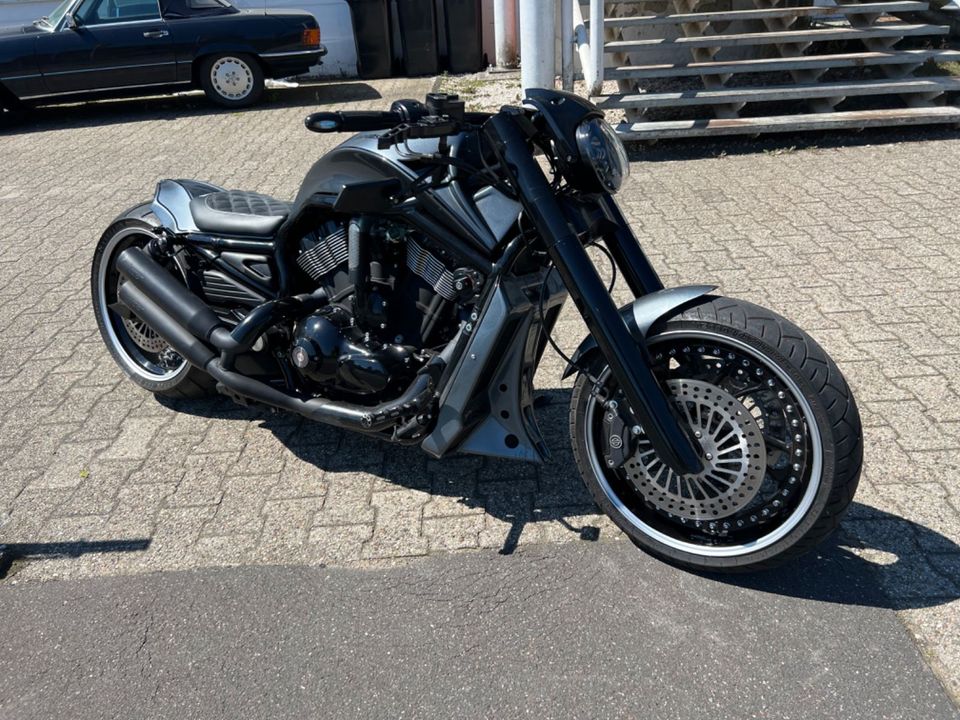 Harley-Davidson Night Rod VRSCDX Umbau NLC AMG in Wuppertal