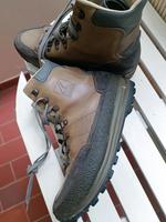 Lowa Wanderschuhe / Damen & Herren Frankfurt am Main - Seckbach Vorschau