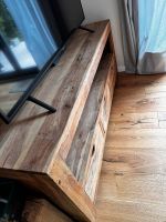 Sideboard massivholz sheesham fernsehrschrank Holz Nordrhein-Westfalen - Bergneustadt Vorschau
