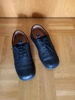 Jungenhalbschuhe echt Leder Größe 34 München - Trudering-Riem Vorschau