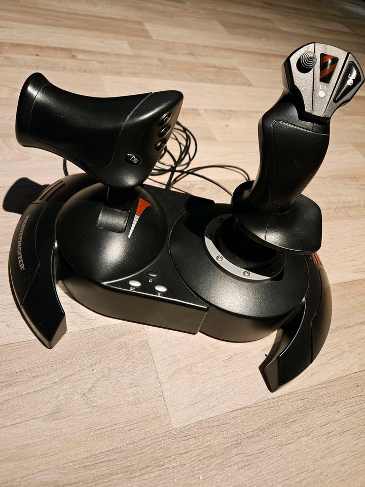 T.Flight Hotas X - Thrustmaster in Heidelberg