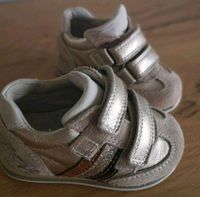 Süße goldene Sneaker zum Laufenlernen von Cypres, Gr. 19, neu Bayern - Arnschwang Vorschau