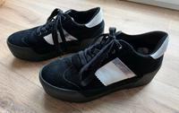 Liu Jo TURNSCHUHE Sneaker aus Leder Gr. 40 schwarz/weiß  neuw. Brandenburg - Panketal Vorschau