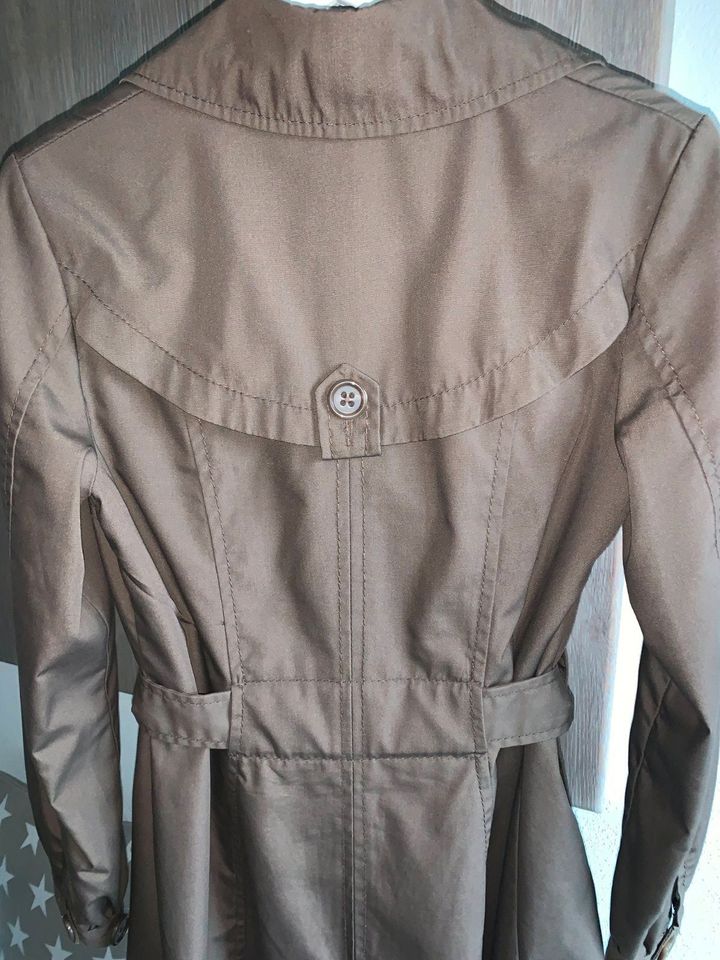 H&M Mantel Trenchcoat elegant neuwertig Gr. 36 braun NEUWERTIG in Jörl