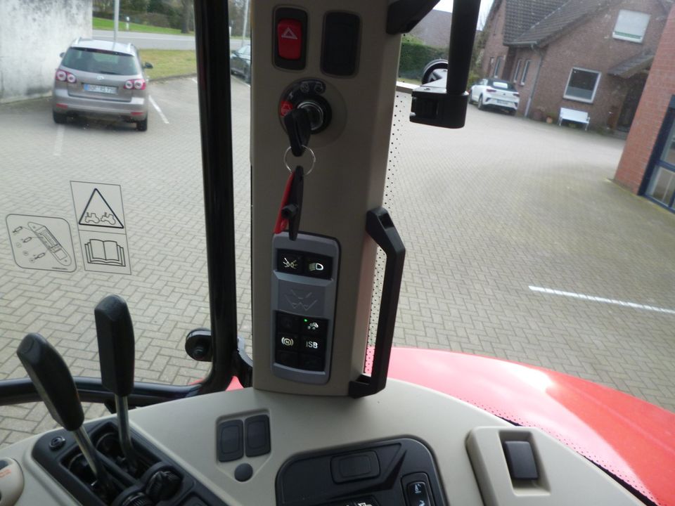 Massey Ferguson 5S.135 Dyna-6 MF AKTIONSPREIS in Borken