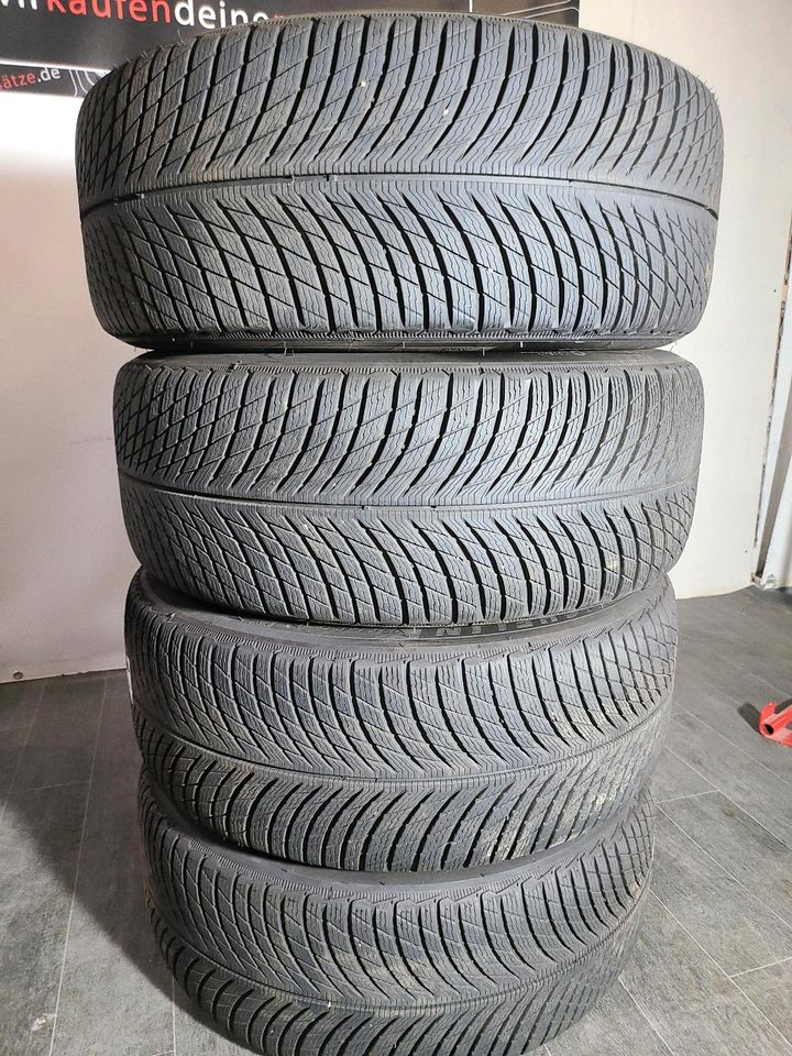 Bmw  X5 M G05 X6 G06 20 Zoll 275 45 R20 Winterräder Winterreifen in Nagold