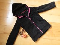 Go Sport Fleece Jacke mit Kaputze schwarz Gr. 140 Saarland - Kleinblittersdorf Vorschau